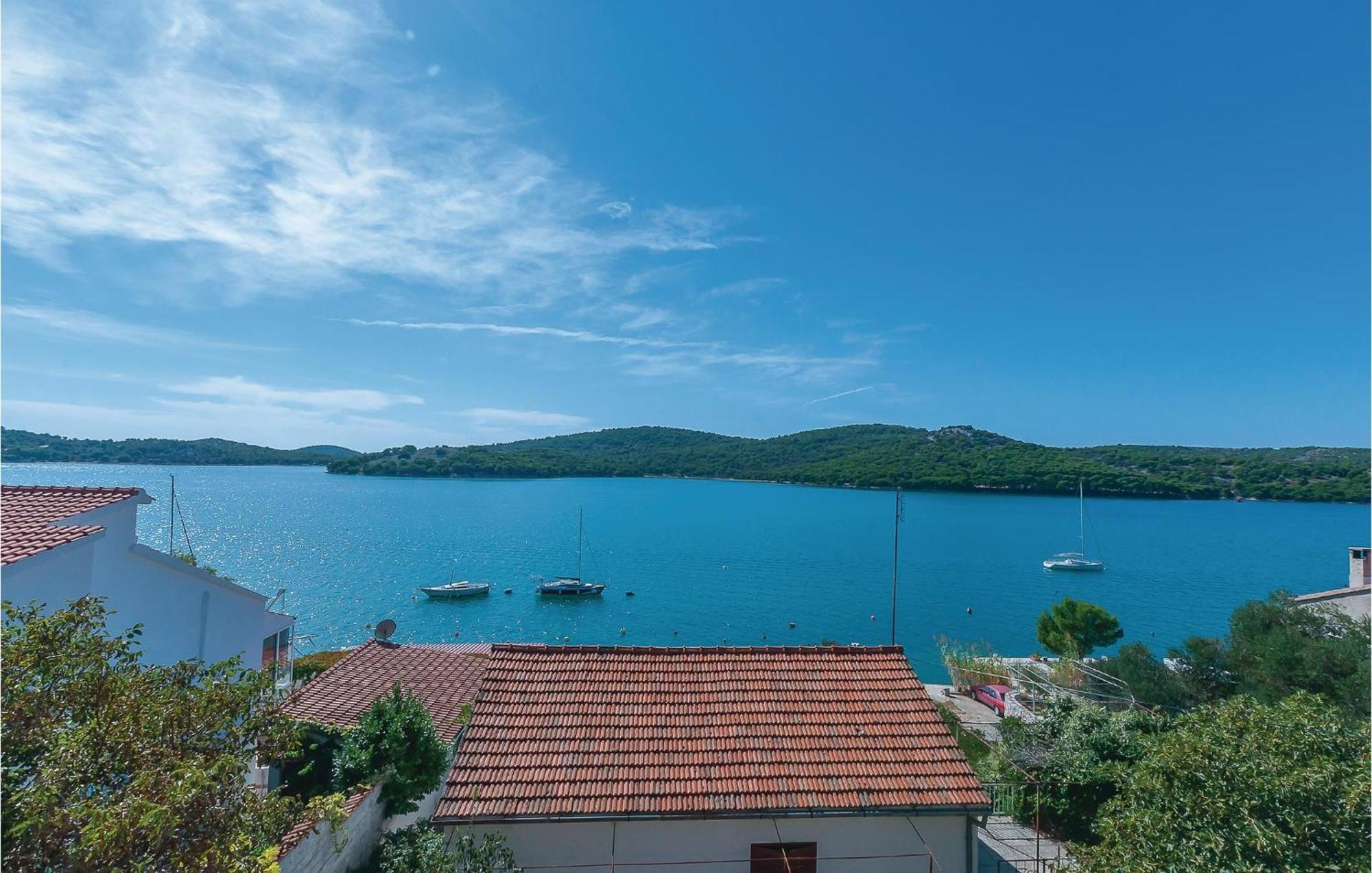 Gorgeous Apartment In Tisno With Kitchen Kültér fotó