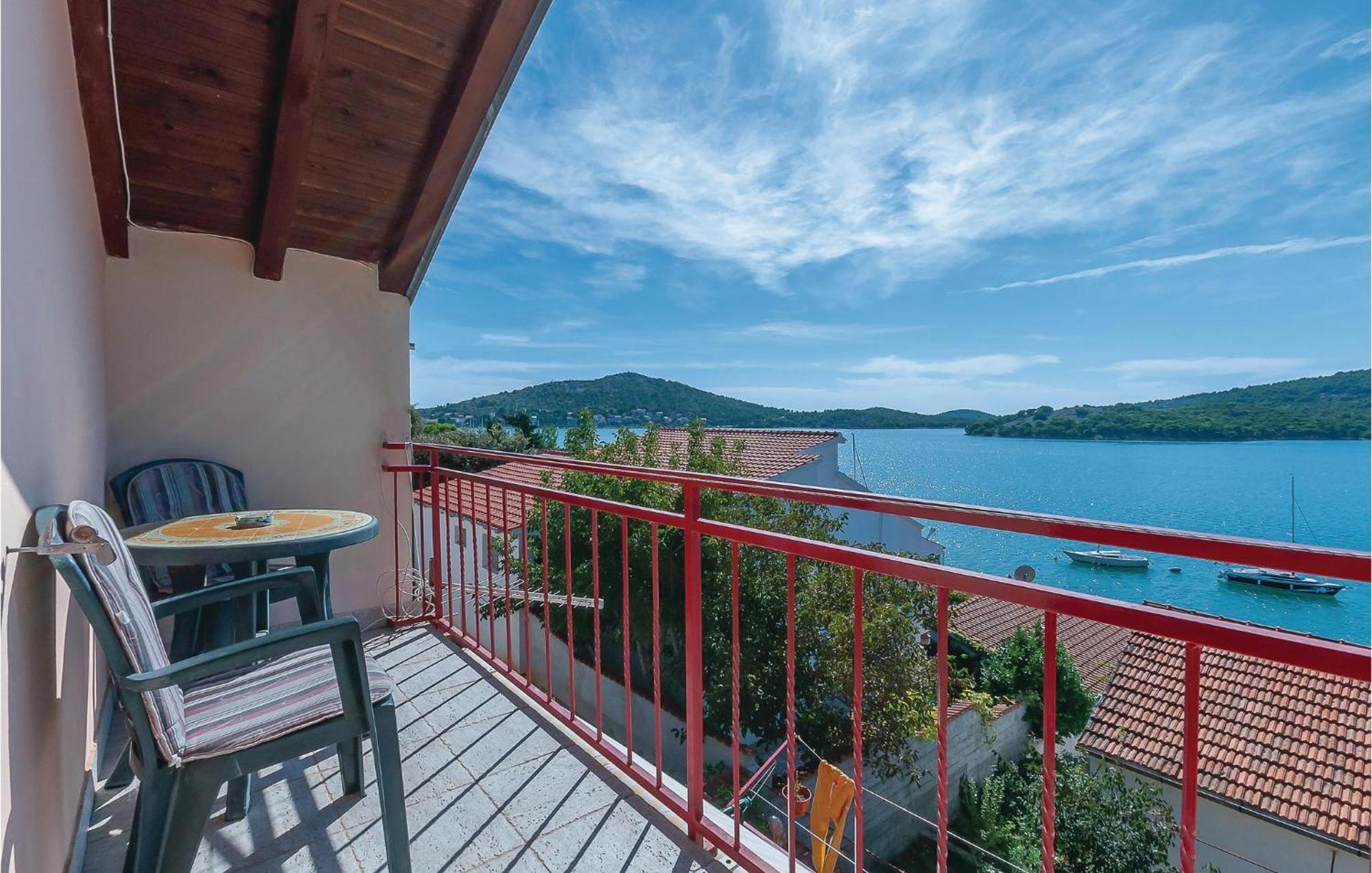 Gorgeous Apartment In Tisno With Kitchen Kültér fotó